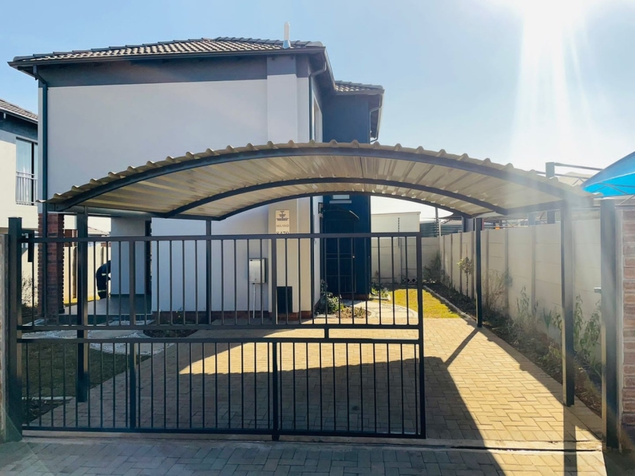 3 Bedroom Property for Sale in Sky City Gauteng