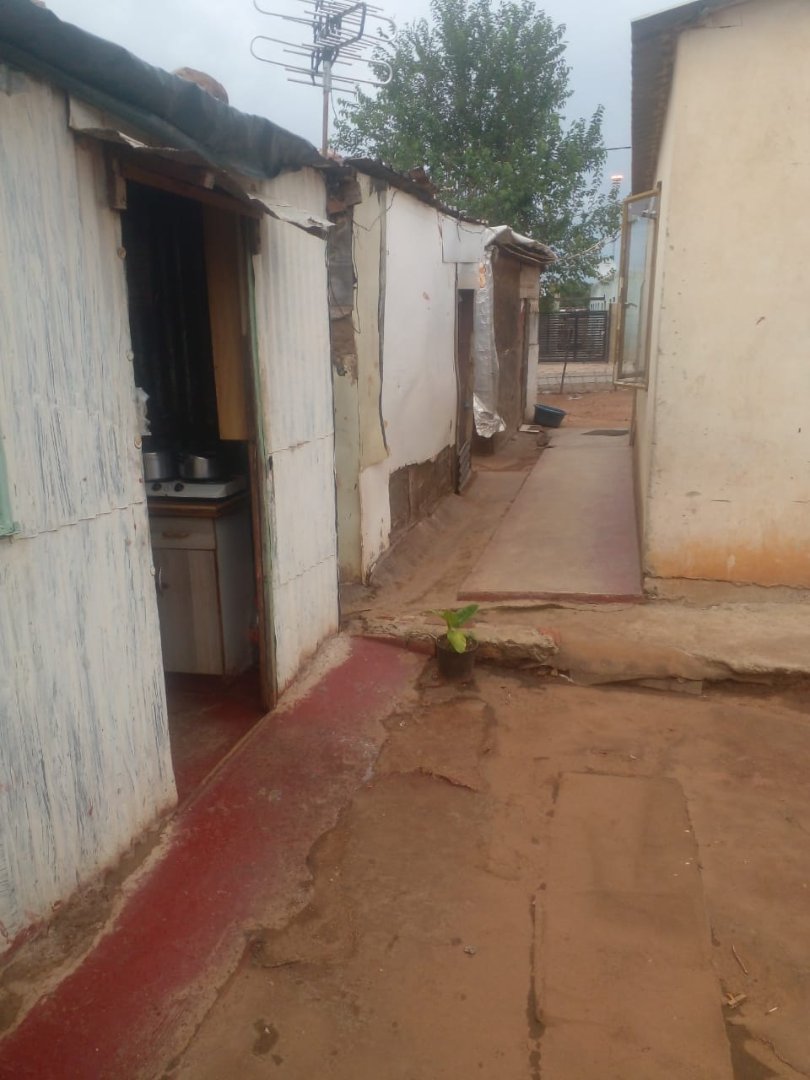 2 Bedroom Property for Sale in Tembisa Central Gauteng