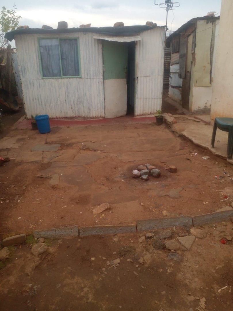 2 Bedroom Property for Sale in Tembisa Central Gauteng