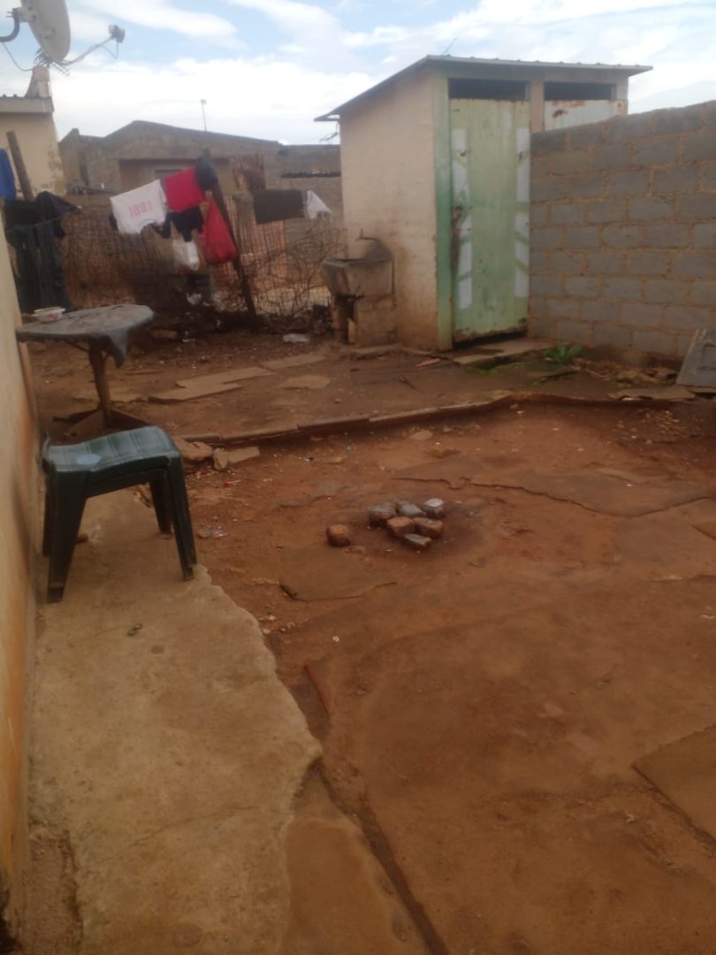 2 Bedroom Property for Sale in Tembisa Central Gauteng