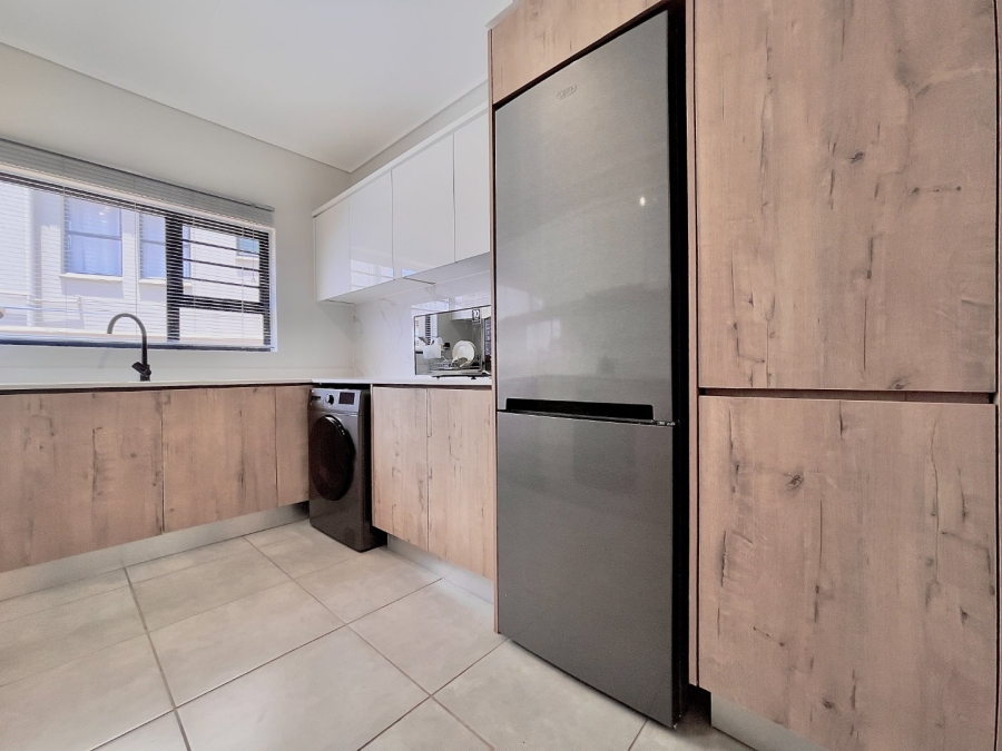 To Let 3 Bedroom Property for Rent in Waterfall Gauteng