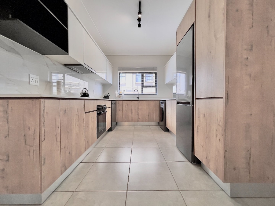 To Let 3 Bedroom Property for Rent in Waterfall Gauteng