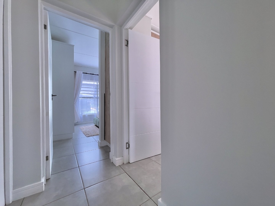 To Let 3 Bedroom Property for Rent in Waterfall Gauteng