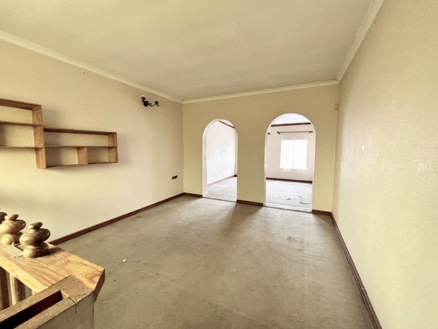  Bedroom Property for Sale in Masada Gauteng