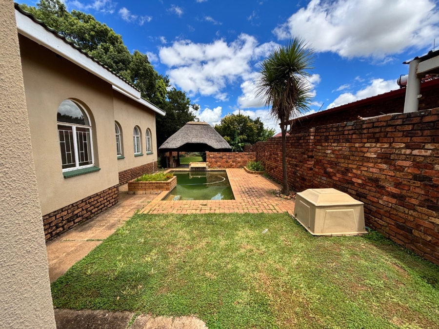  Bedroom Property for Sale in Masada Gauteng