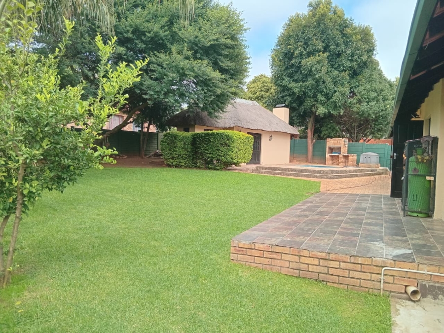 3 Bedroom Property for Sale in Noordheuwel Gauteng