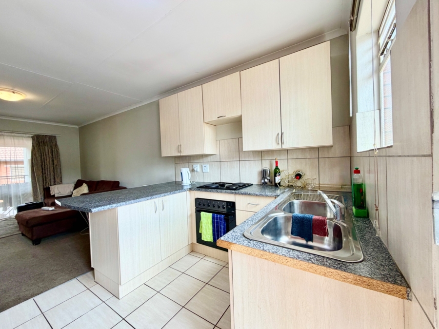 2 Bedroom Property for Sale in Terenure Gauteng