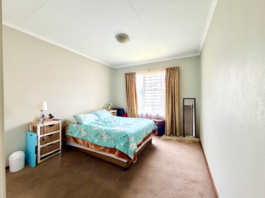 2 Bedroom Property for Sale in Terenure Gauteng