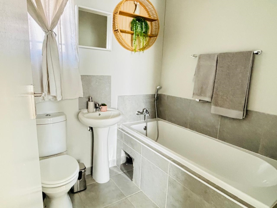 2 Bedroom Property for Sale in Sky City Gauteng