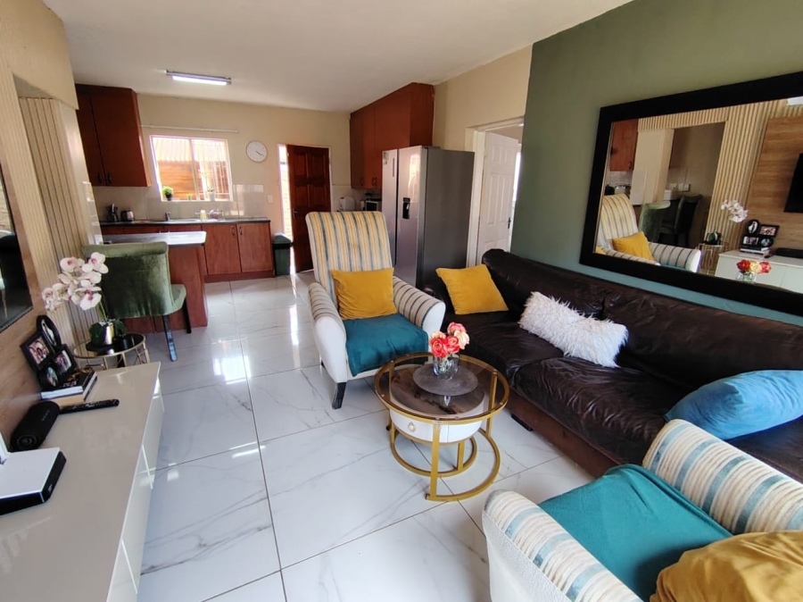 3 Bedroom Property for Sale in Heuwelsig Estate Gauteng