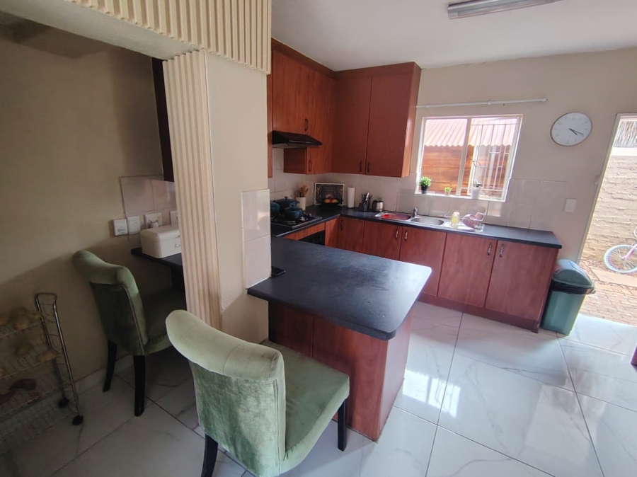3 Bedroom Property for Sale in Heuwelsig Estate Gauteng