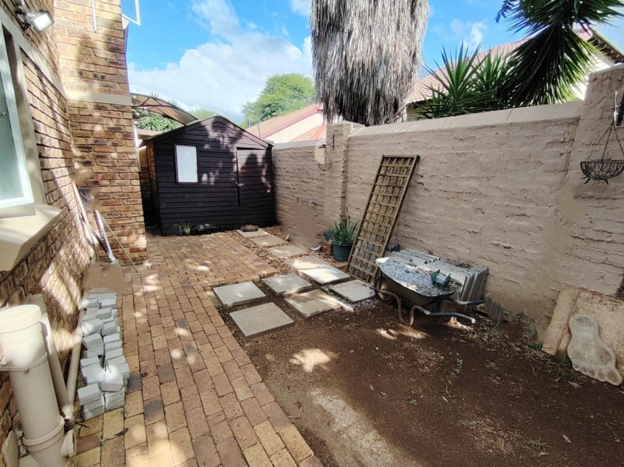 3 Bedroom Property for Sale in Heuwelsig Estate Gauteng