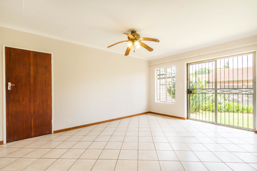  Bedroom Property for Sale in Die Wilgers Gauteng