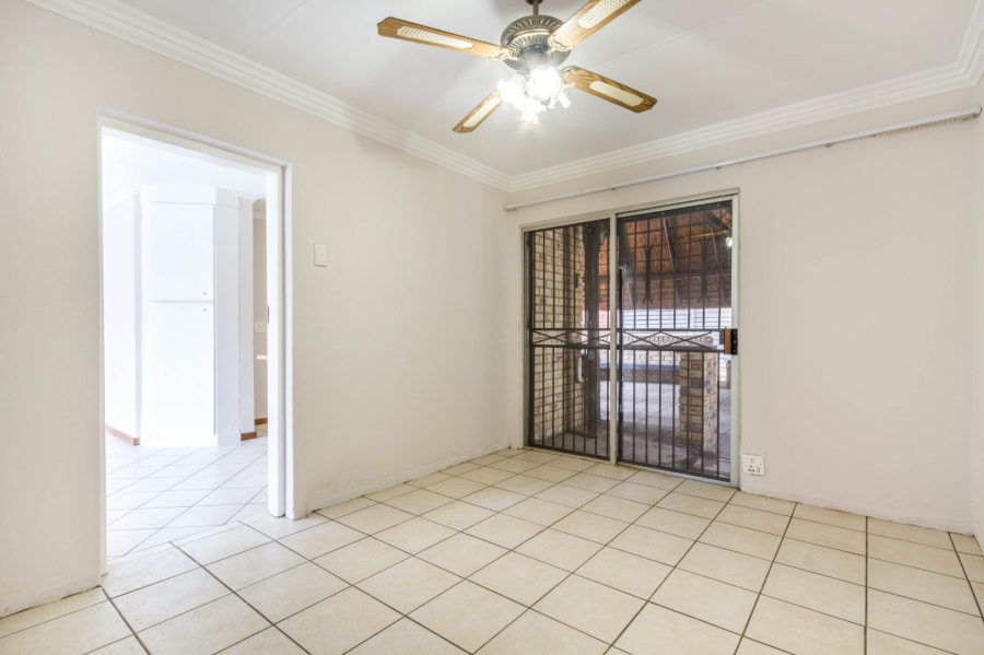  Bedroom Property for Sale in Die Wilgers Gauteng