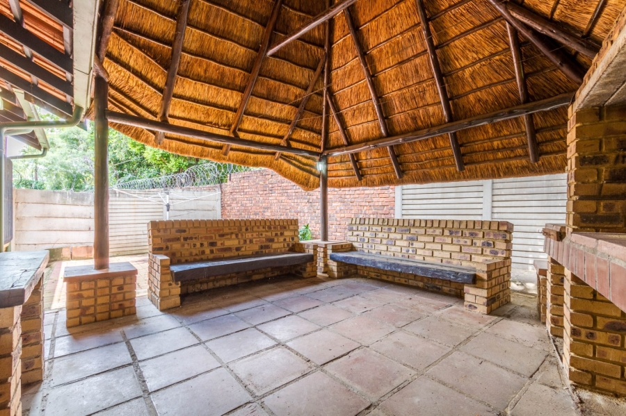  Bedroom Property for Sale in Die Wilgers Gauteng