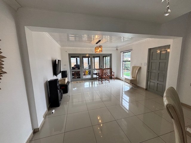  Bedroom Property for Sale in Ravenswood Gauteng