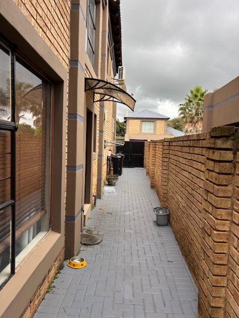  Bedroom Property for Sale in Ravenswood Gauteng