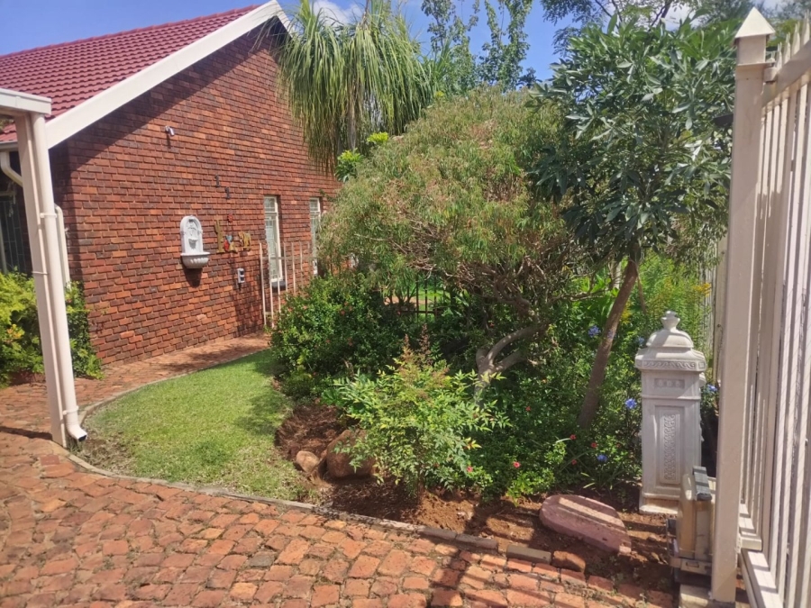 3 Bedroom Property for Sale in Theresa Park Gauteng