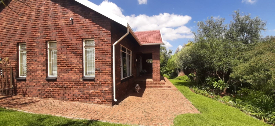 3 Bedroom Property for Sale in Theresa Park Gauteng