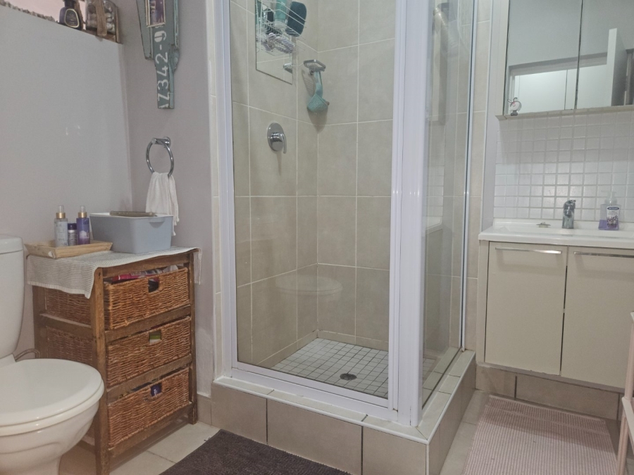 1 Bedroom Property for Sale in Lonehill Gauteng