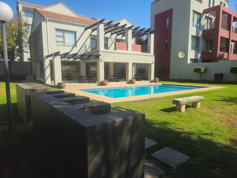 1 Bedroom Property for Sale in Lonehill Gauteng