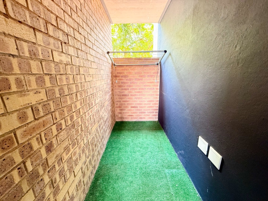 To Let 2 Bedroom Property for Rent in Montana Gauteng