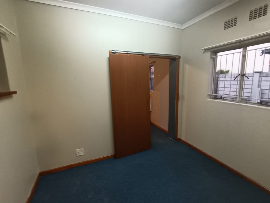 To Let 1 Bedroom Property for Rent in Moregloed Gauteng