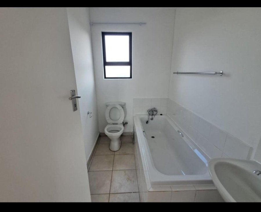 3 Bedroom Property for Sale in Windmill Park Gauteng