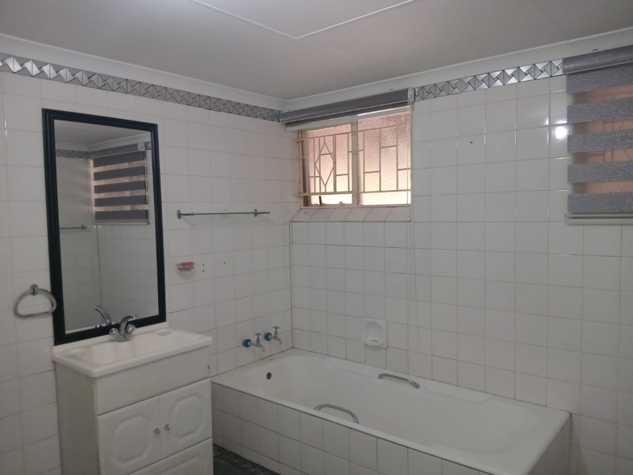 4 Bedroom Property for Sale in Krugersdorp North Gauteng
