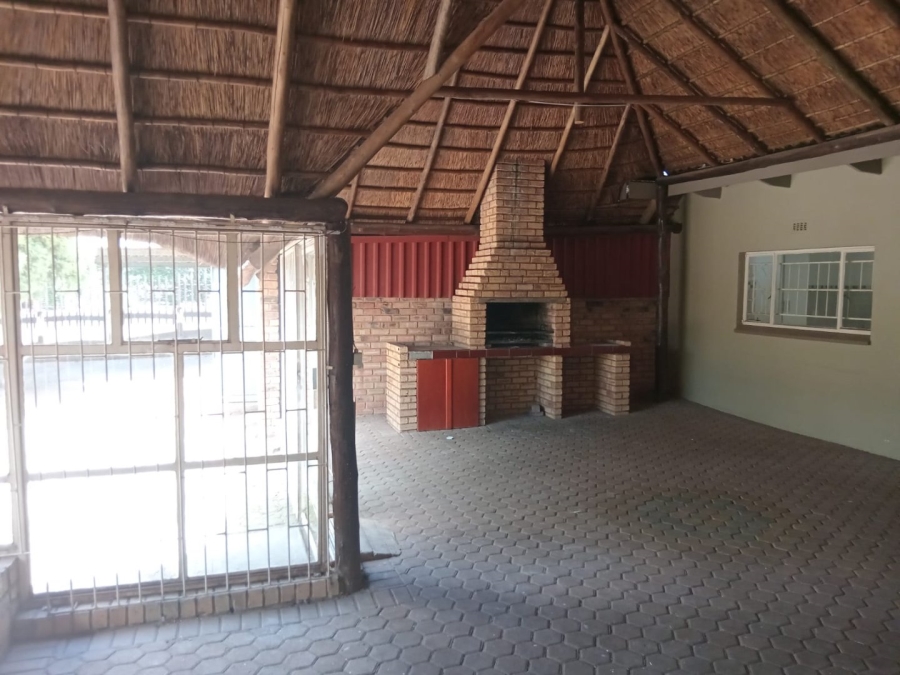 4 Bedroom Property for Sale in Krugersdorp North Gauteng