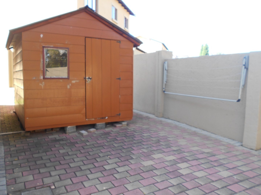 3 Bedroom Property for Sale in Country View Gauteng