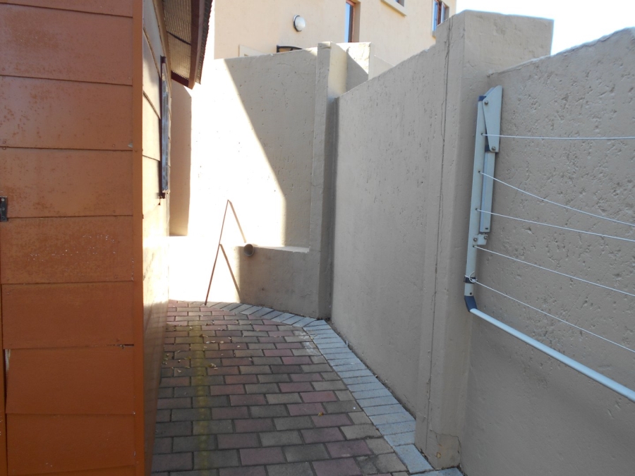 3 Bedroom Property for Sale in Country View Gauteng