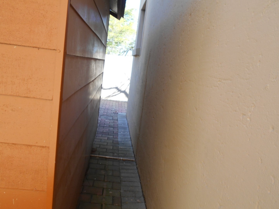 3 Bedroom Property for Sale in Country View Gauteng