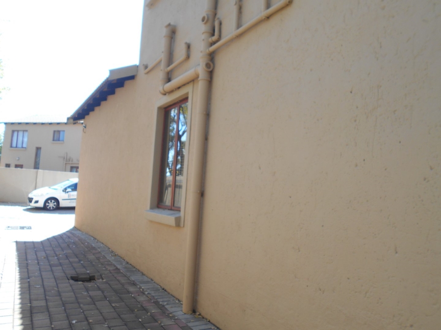 3 Bedroom Property for Sale in Country View Gauteng
