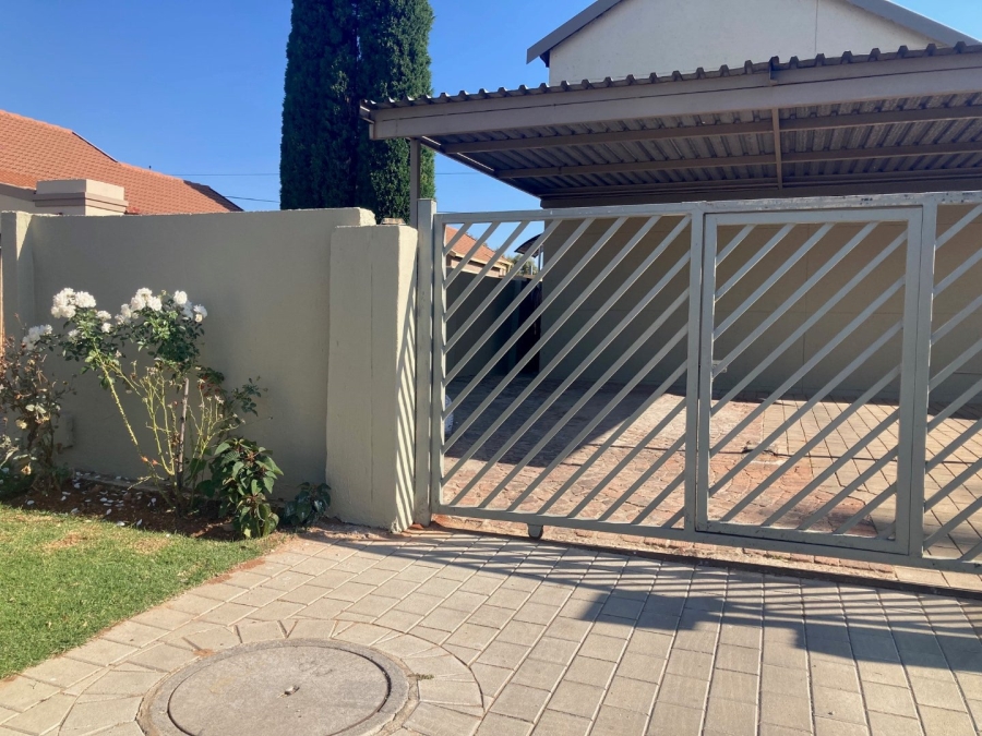3 Bedroom Property for Sale in Terenure Gauteng
