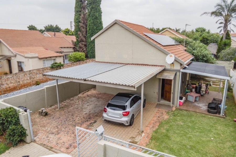 3 Bedroom Property for Sale in Terenure Gauteng