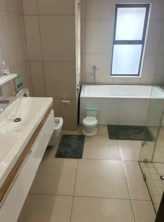 5 Bedroom Property for Sale in Greenstone Hill Gauteng