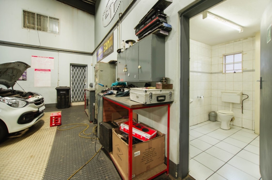 Commercial Property for Sale in Jansenpark Gauteng