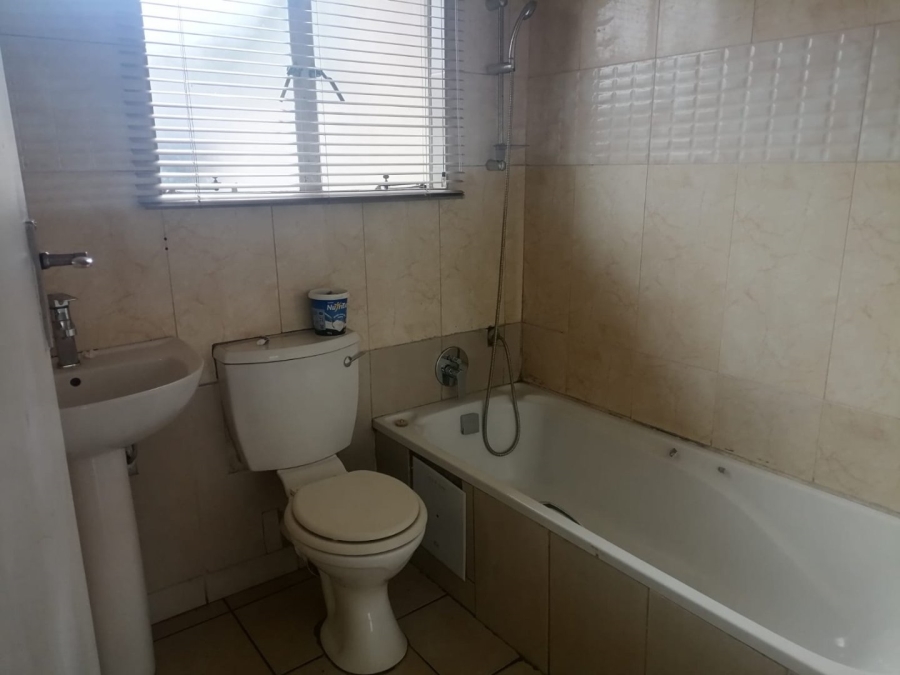 3 Bedroom Property for Sale in Country View Gauteng