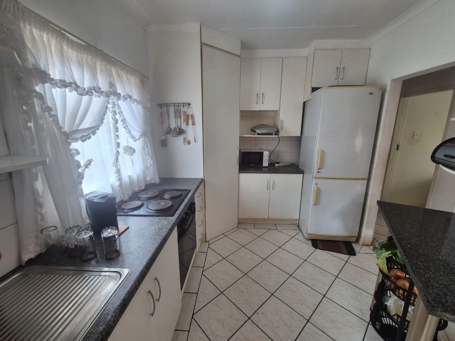 2 Bedroom Property for Sale in Theresa Park Gauteng