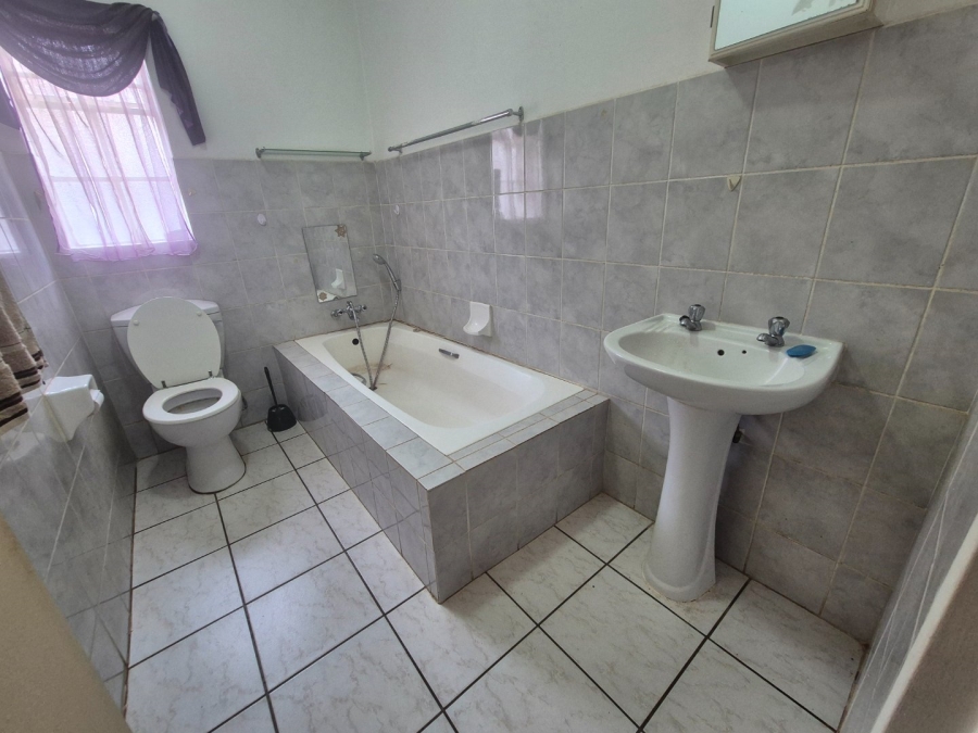 2 Bedroom Property for Sale in Theresa Park Gauteng