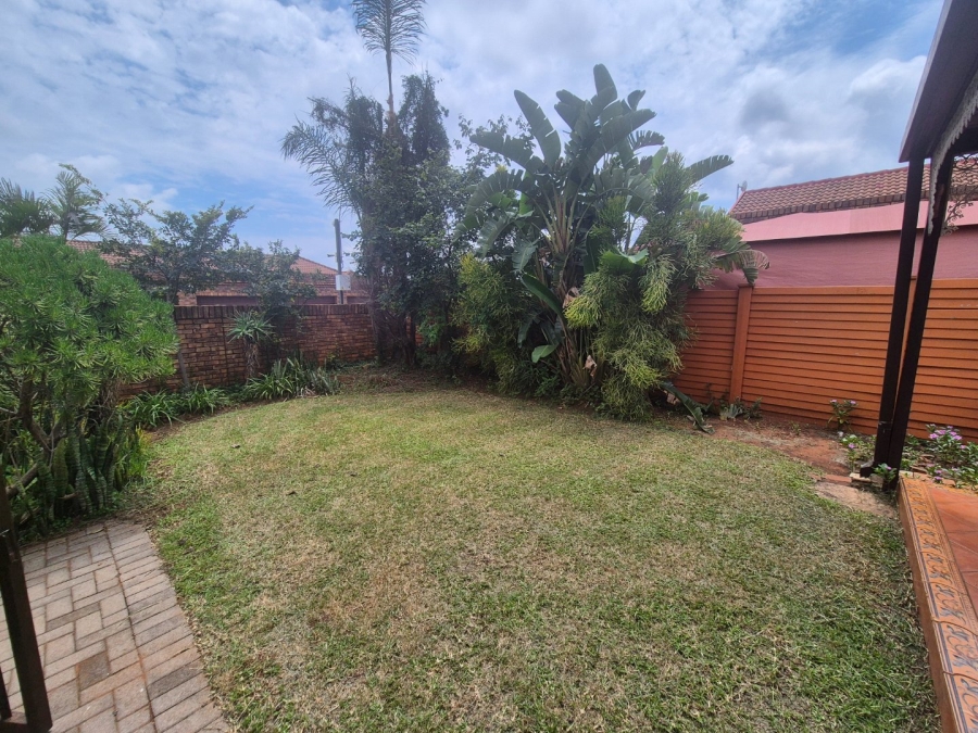 2 Bedroom Property for Sale in Theresa Park Gauteng