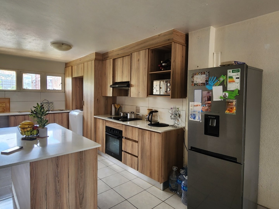 2 Bedroom Property for Sale in Pretoria North Gauteng