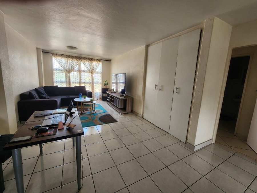 2 Bedroom Property for Sale in Pretoria North Gauteng
