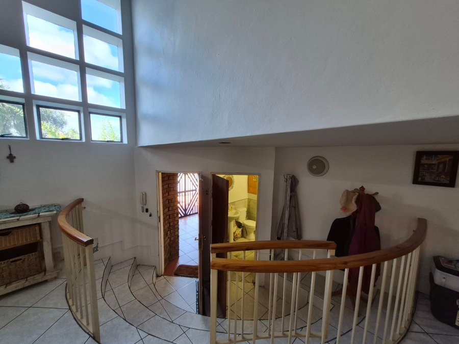 5 Bedroom Property for Sale in The Reeds Gauteng