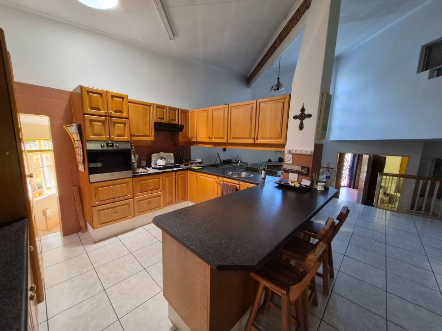 5 Bedroom Property for Sale in The Reeds Gauteng