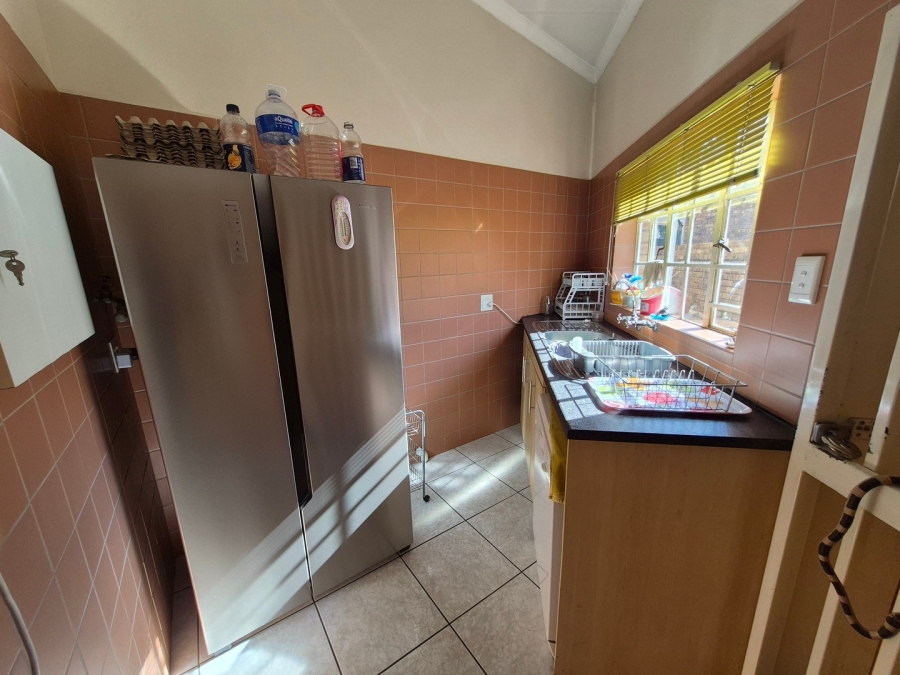 5 Bedroom Property for Sale in The Reeds Gauteng