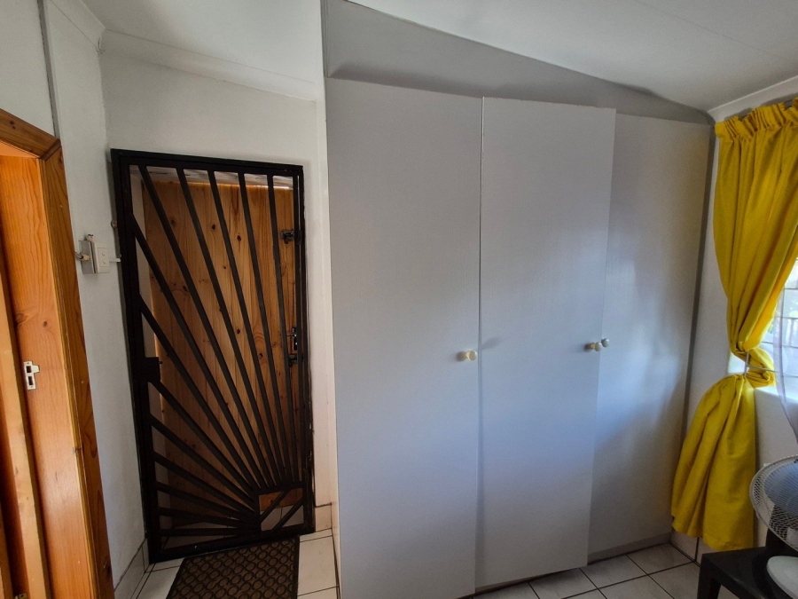 5 Bedroom Property for Sale in The Reeds Gauteng