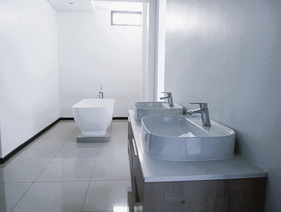 To Let 5 Bedroom Property for Rent in The Hills Game Reserve Estate Gauteng