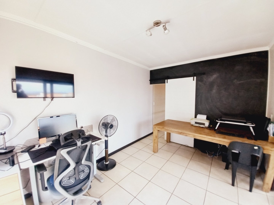 3 Bedroom Property for Sale in Solheim Gauteng